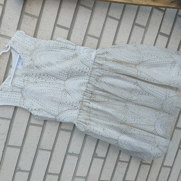 PLACE Dress - Picture 9 of 13